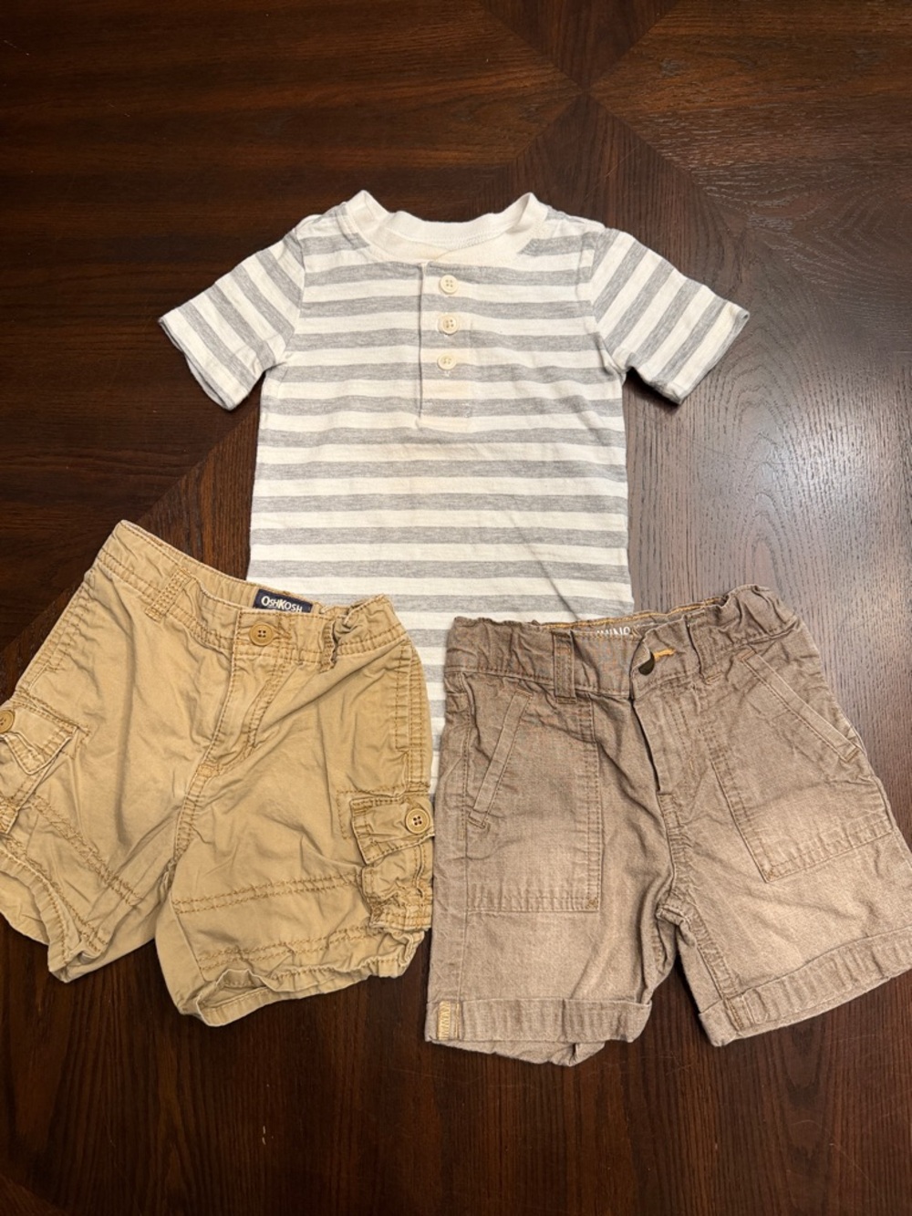 3 Piece OshKosh Toddler Boy Clothes Bundle 18M Shorts Onesie Set